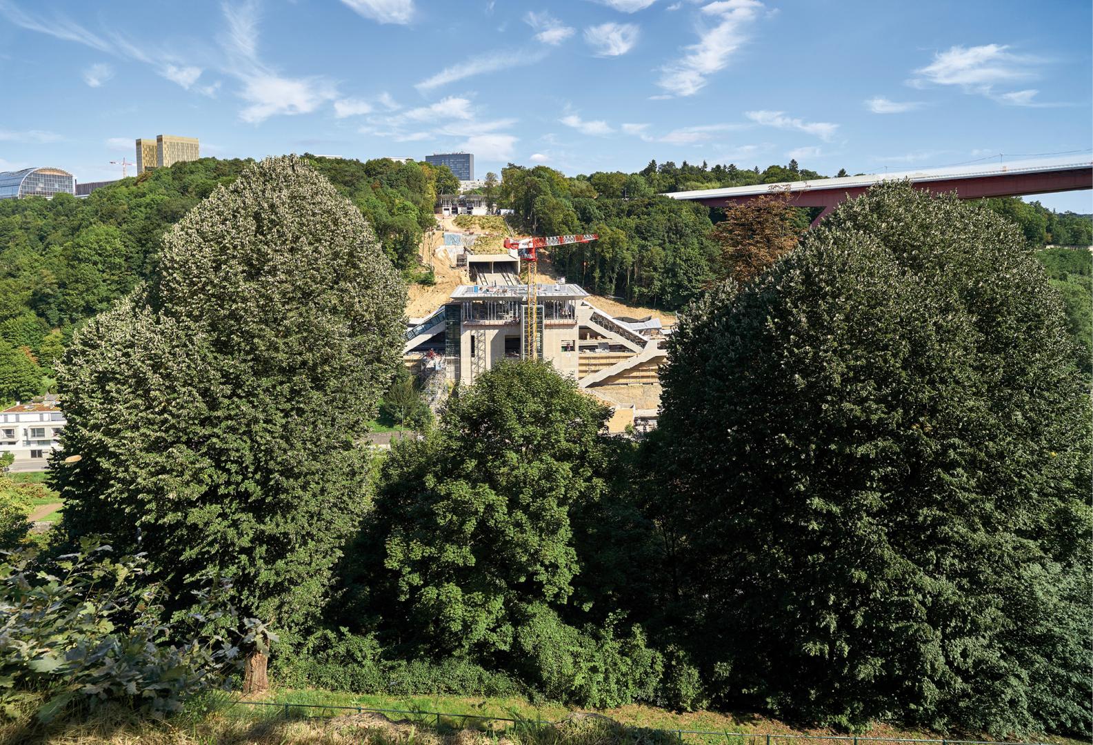 1 Gare ferroviaire Pfaffenthal-Kirchberg à Luxembourg (photo : © Andrés Lejona) 1 Gare ferroviaire Pfaffenthal-Kirchberg à Luxembourg (photo : © Andrés Lejona)