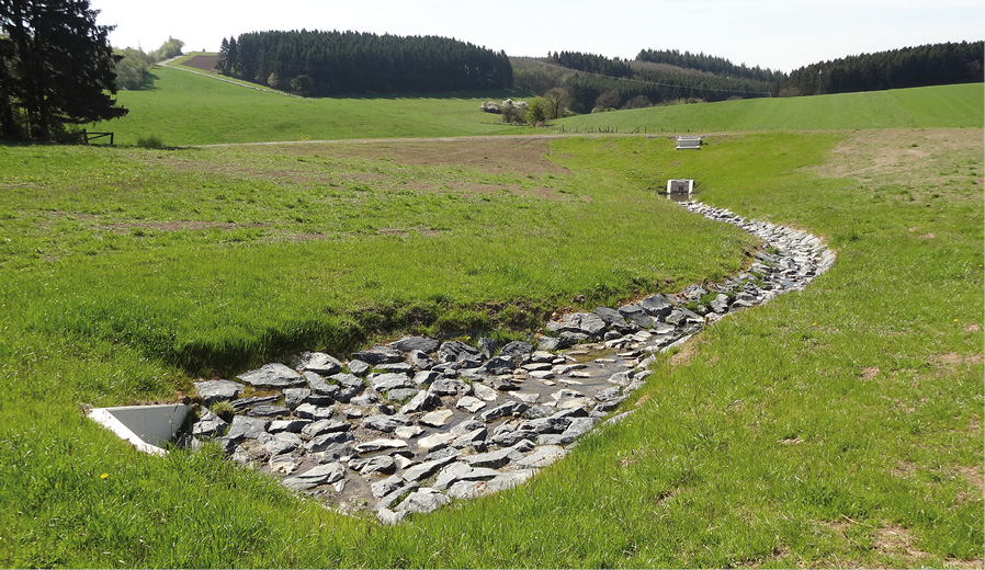 4 BASSIN DE RETENTION D’EAU PLUVIALE 710 m3 A MARNACH 4 BASSIN DE RETENTION D’EAU PLUVIALE 710 m3 A MARNACH