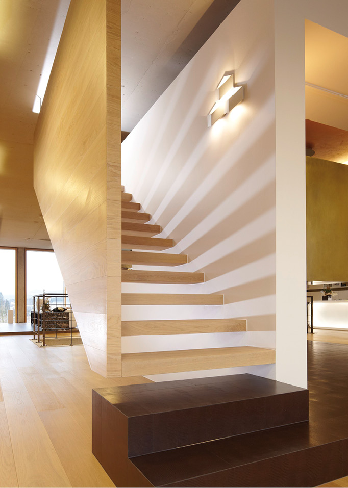 6 Escalier en bois 6 Escalier en bois