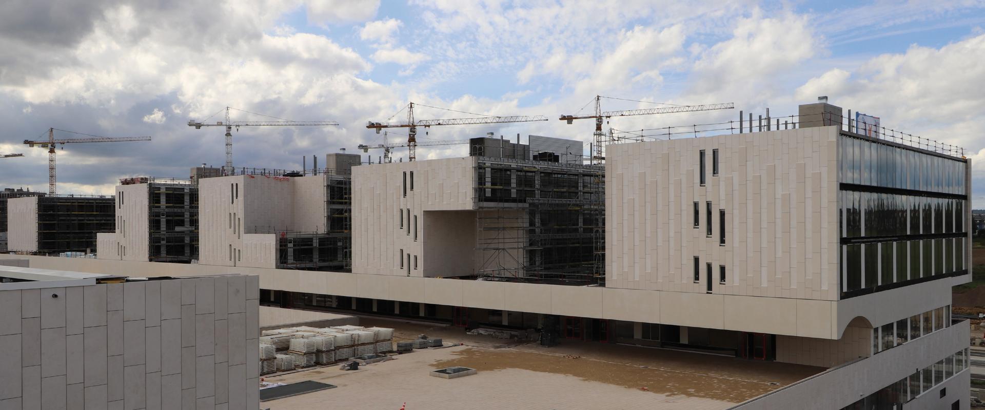 4 École et lycée Français du Luxembourg Stéphane Gutfrind architecte mandataire anciennement en association momentanée avec Beaudouin architectes Livraison 2017 et 2018 Gasperich (L) 4 École et lycée Français du Luxembourg Stéphane Gutfrind architecte mandataire anciennement en association momentanée avec Beaudouin architectes Livraison 2017 et 2018 Gasperich (L)