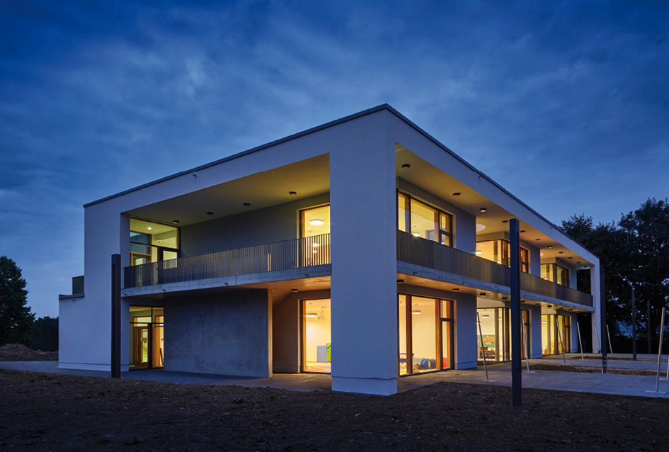 9 Maison relais et école précoce à Dalheim Architecte : Schemel Wirtz Architectes Associés Ingénieur-conseil du génie civil : Schroeder & Associés (photographe: Frank Weber) 9 Maison relais et école précoce à Dalheim Architecte : Schemel Wirtz Architectes Associés Ingénieur-conseil du génie civil : Schroeder & Associés (photographe: Frank Weber)