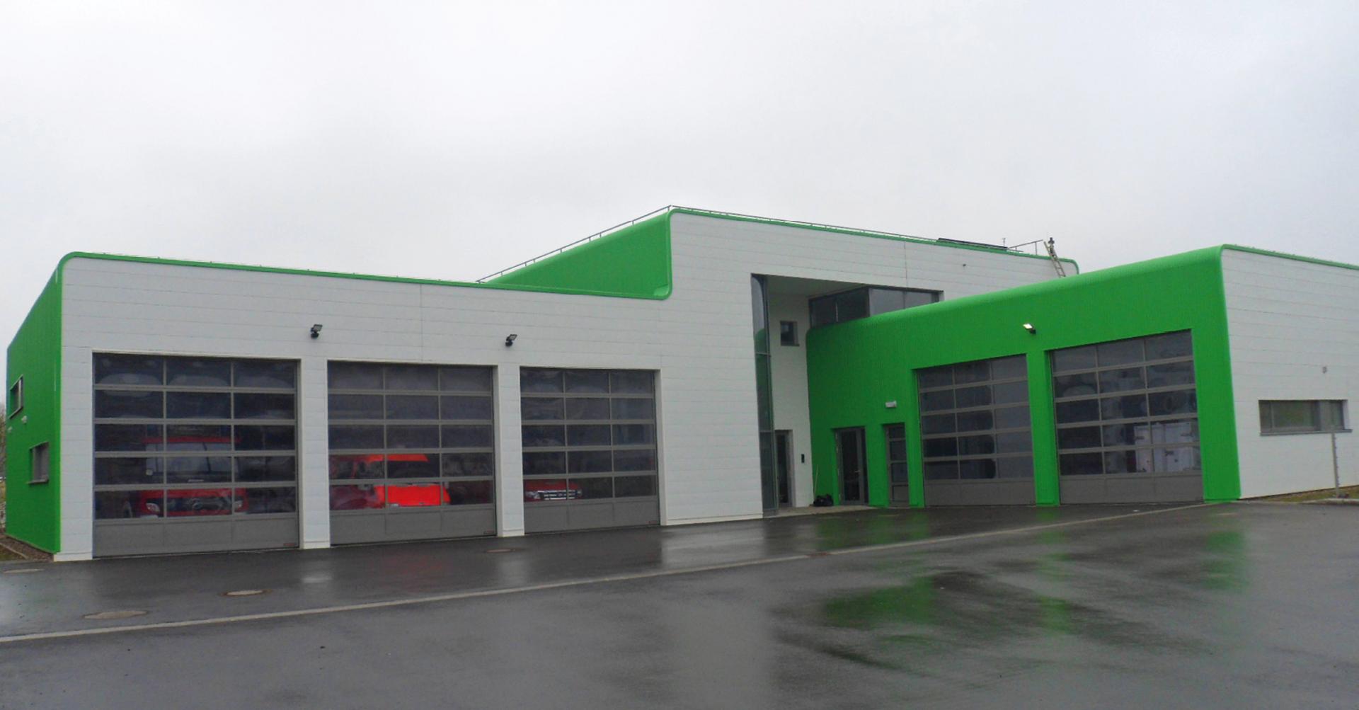 2 Centre d’intervention du service d’incendie et de sauvetage à Garnich architecte : Barthel Ali ingénieur-conseil du génie civil : TR Engineering sa 2 Centre d’intervention du service d’incendie et de sauvetage à Garnich architecte : Barthel Ali ingénieur-conseil du génie civil : TR Engineering sa