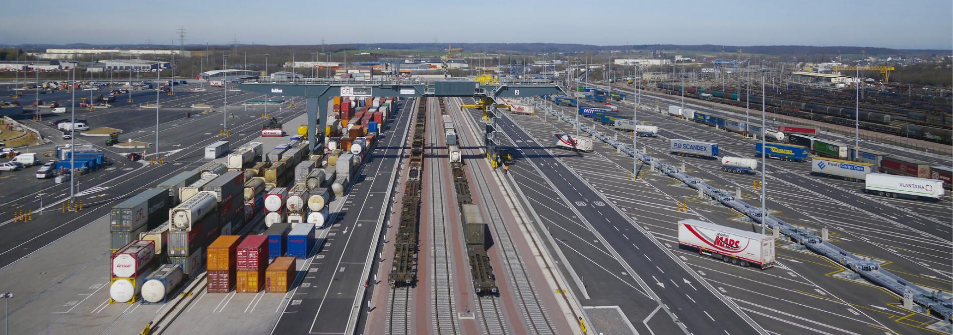 2 Aménagement du fret ferroviaire au site Bettembourg-Dudelange Infrastructures : Etudes complètes, direction, contrôle et surveillance des travaux Bâtiments : Mission complète de génie civil, études et contrôle technique Etude des éclairages extérieurs Maître de l’ouvrage : Société nationale des chemins de fer luxembourgeois 2 Aménagement du fret ferroviaire au site Bettembourg-Dudelange Infrastructures : Etudes complètes, direction, contrôle et surveillance des travaux Bâtiments : Mission complète de génie civil, études et contrôle technique Etude des éclairages extérieurs Maître de l’ouvrage : Société nationale des chemins de fer luxembourgeois