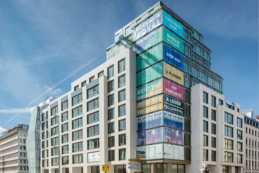 3 Complexe administratif, carrefour boulevard Royal 3 Complexe administratif, carrefour boulevard Royal