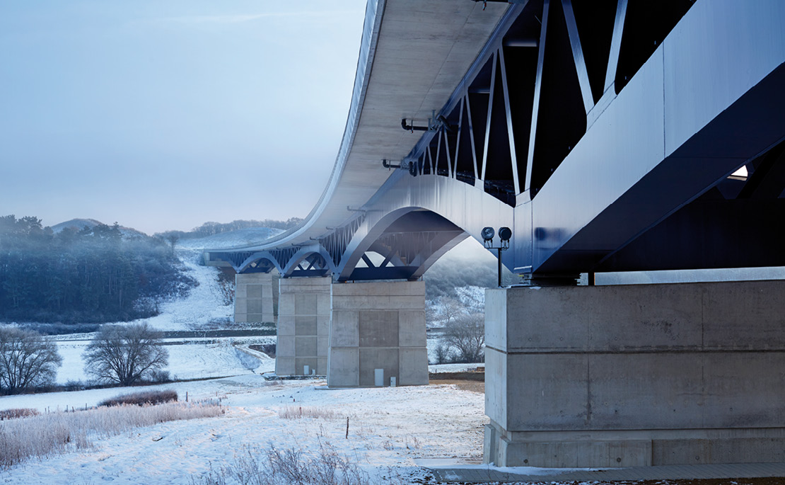 3 Viaduc de Junglinster OA120, Junglinster MO : Ministère du Développement Durable et des Infrastructures Maîtrise d’oeuvre : Administration des Ponts et Chaussées Ingénieur génie civil : Schroeder & Associés 3 Viaduc de Junglinster OA120, Junglinster MO : Ministère du Développement Durable et des Infrastructures Maîtrise d’oeuvre : Administration des Ponts et Chaussées Ingénieur génie civil : Schroeder & Associés
