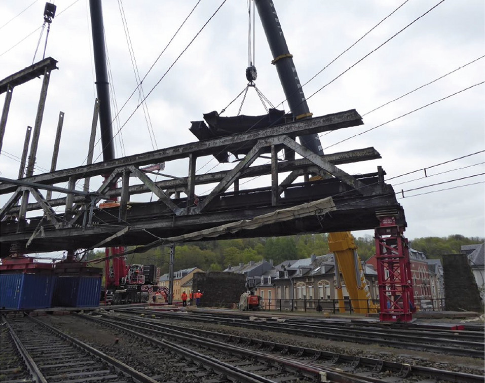 4 Démolition du pont de Neudorf à Esch-sur-Alzette (Arecelor – CFL) – Projet finalisé 4 Démolition du pont de Neudorf à Esch-sur-Alzette (Arecelor – CFL) – Projet finalisé