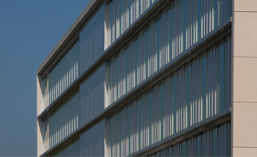 4 Construction du Laboratoire National de Santé, Dudelange Architecte de conception: Van Den Valentyn - Architektur Architecte d’exécution: Jean Petit Architectes S.A. 4 Construction du Laboratoire National de Santé, Dudelange Architecte de conception: Van Den Valentyn - Architektur Architecte d’exécution: Jean Petit Architectes S.A.