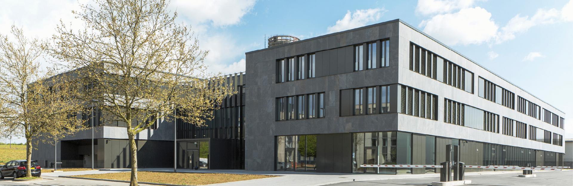 5 Bâtiment administratif à Luxembourg, Cloche d’Or pour la Post Luxembourg. Bureaux d’études: Daedalus engineering s.à r.l., BSC Ingénieurs-Conseils. 5 Bâtiment administratif à Luxembourg, Cloche d’Or pour la Post Luxembourg. Bureaux d’études: Daedalus engineering s.à r.l., BSC Ingénieurs-Conseils.