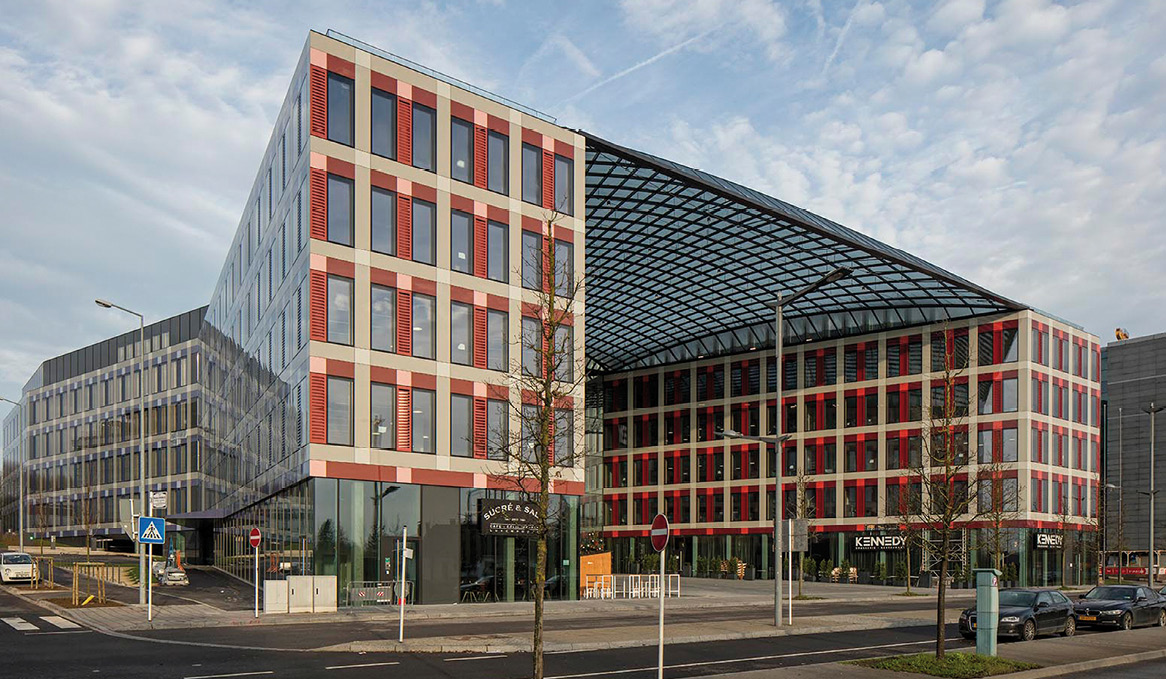 6 EY Luxembourg Headquarters Architecte : Architecture et Environnement Sa Architecte : Sauerbruch Hutton International 6 EY Luxembourg Headquarters Architecte : Architecture et Environnement Sa Architecte : Sauerbruch Hutton International