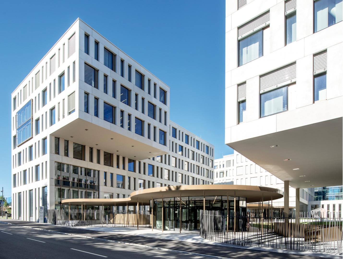 1 Bâtiment administratif au Kirchberg, rue Albert Wehrer - rue Alcide de Gasperi. Phase de conception en association momentanée avec KCAP Architects & Planners et NC & BHAM. 1 Bâtiment administratif au Kirchberg, rue Albert Wehrer - rue Alcide de Gasperi. Phase de conception en association momentanée avec KCAP Architects & Planners et NC & BHAM.