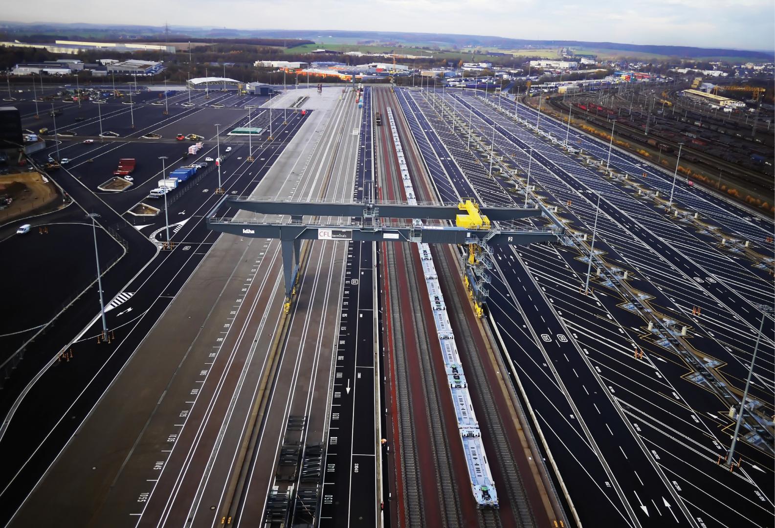 1 Nouveaux terminaux intermodaux rail/route à Bettembourg - Dudelange Maître d’oeuvre : AM SGI/FELGEN Mission A.M. HBH S.A./SNCF : Assistance à la maîtrise d’ouvrage 1 Nouveaux terminaux intermodaux rail/route à Bettembourg - Dudelange Maître d’oeuvre : AM SGI/FELGEN Mission A.M. HBH S.A./SNCF : Assistance à la maîtrise d’ouvrage