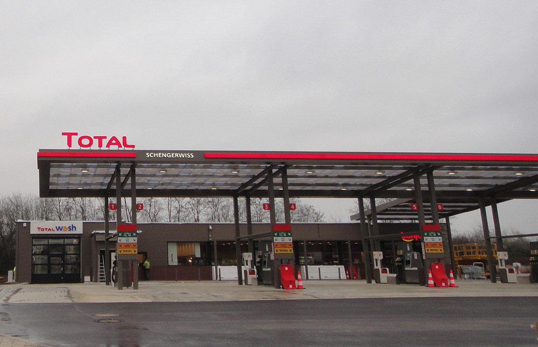 7 STATION SERVICE TOTAL A SCHENGEN 7 STATION SERVICE TOTAL A SCHENGEN